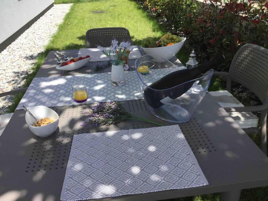 Apartment Capo D'Oro Rovigno Esterno foto