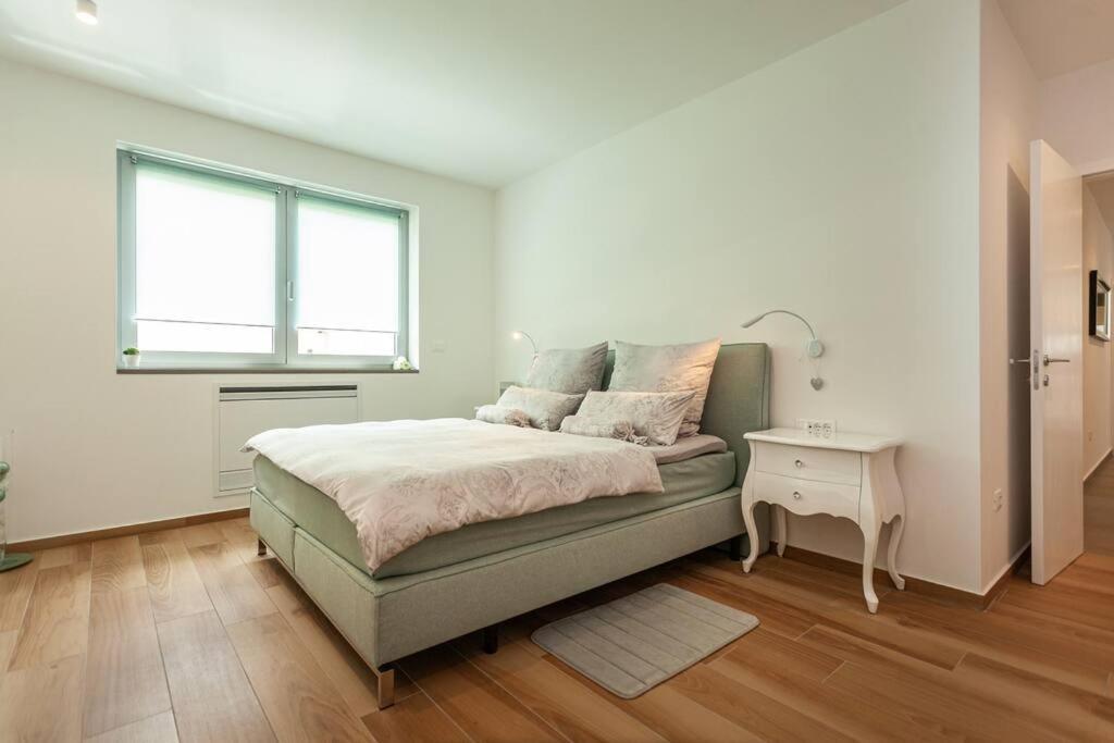 Apartment Capo D'Oro Rovigno Esterno foto